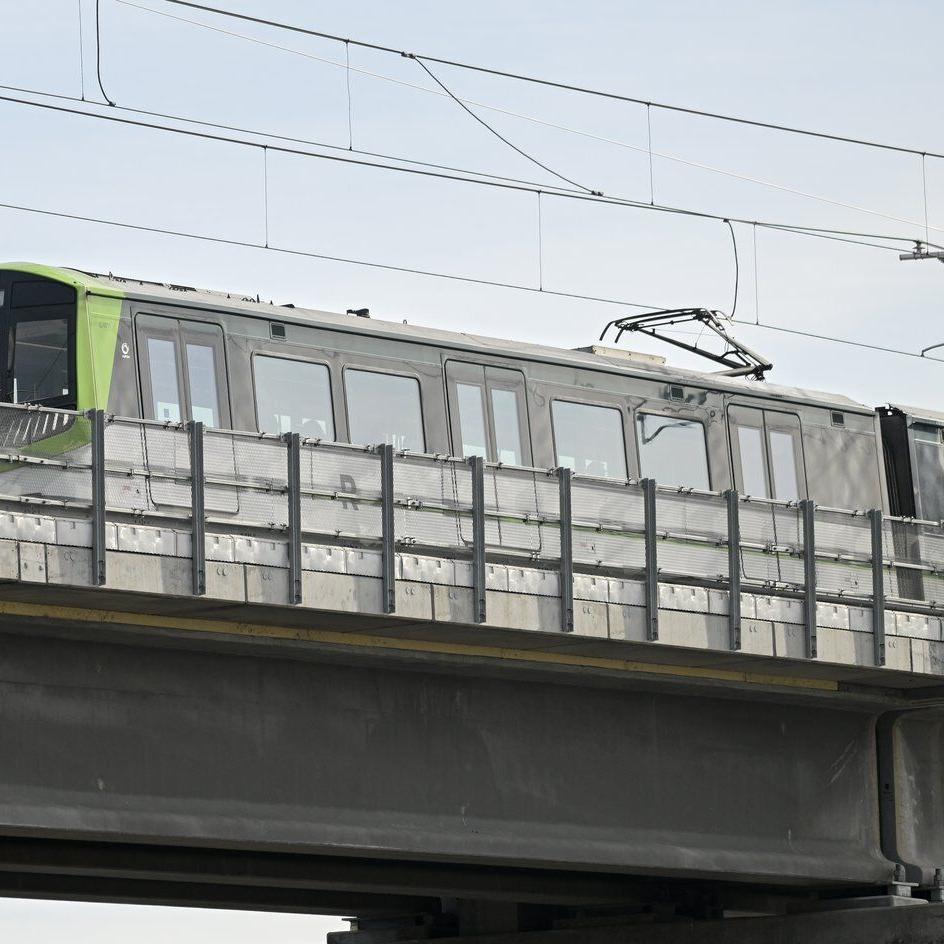 Branch of Montreal light-rail network to open in November, the other delayed to 2026